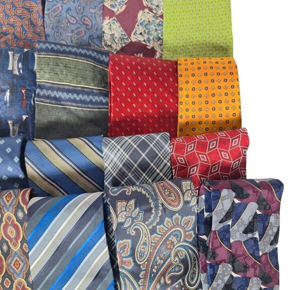 Lot Of 20 Neckties Silk Polyester Assorted Brands - Picture 3 of 6